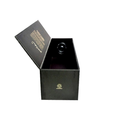 De zwarte Verpakkende Dozen van de Wijnfles met het UVdruk Gouden Folie het Stempelen In reliëf maken
